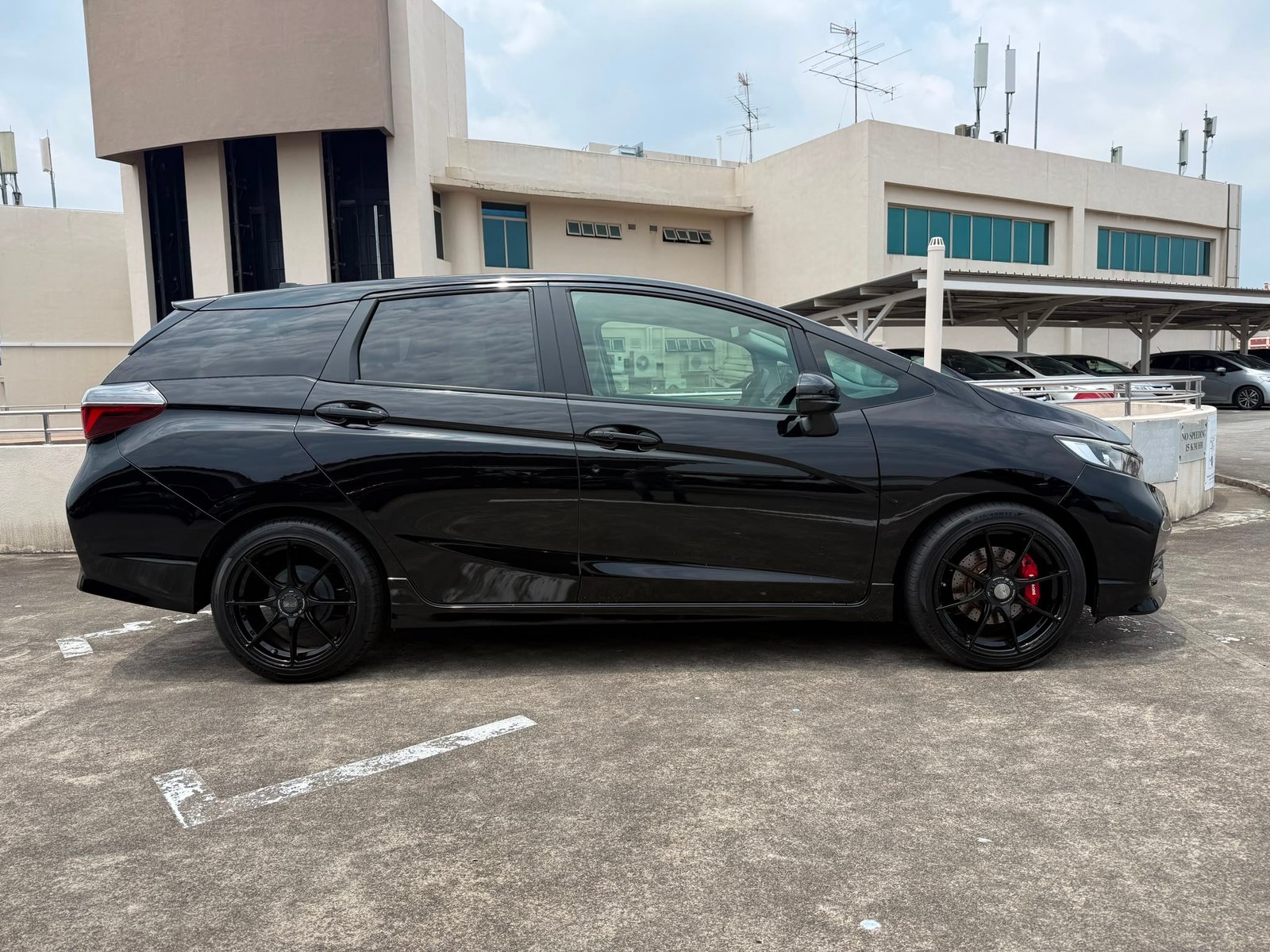 Honda Shuttle 1.5G Sensing photo 4